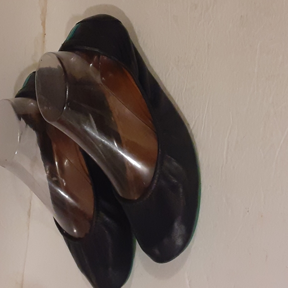 Shoes - TIEKS  shoes  size  10 women  pequeno raspada en la punta es leve